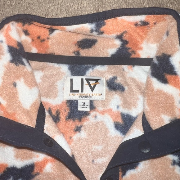 LIV Outdoors SPRING FROSTBITE PULLOVER - Picture 6 of 7